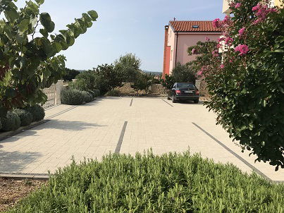 Vacation apartments Lenart