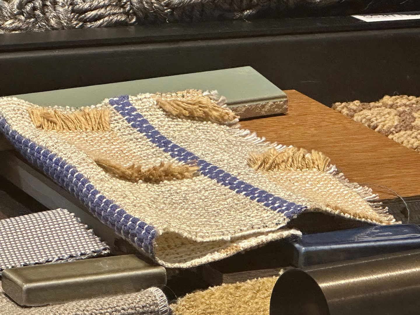 MAK OBRT ZA PROIZVODNJU I UGRADNJU STOLARIJE - VLASNIK MIRKO MARAČIĆ - DONJI STUPNIK