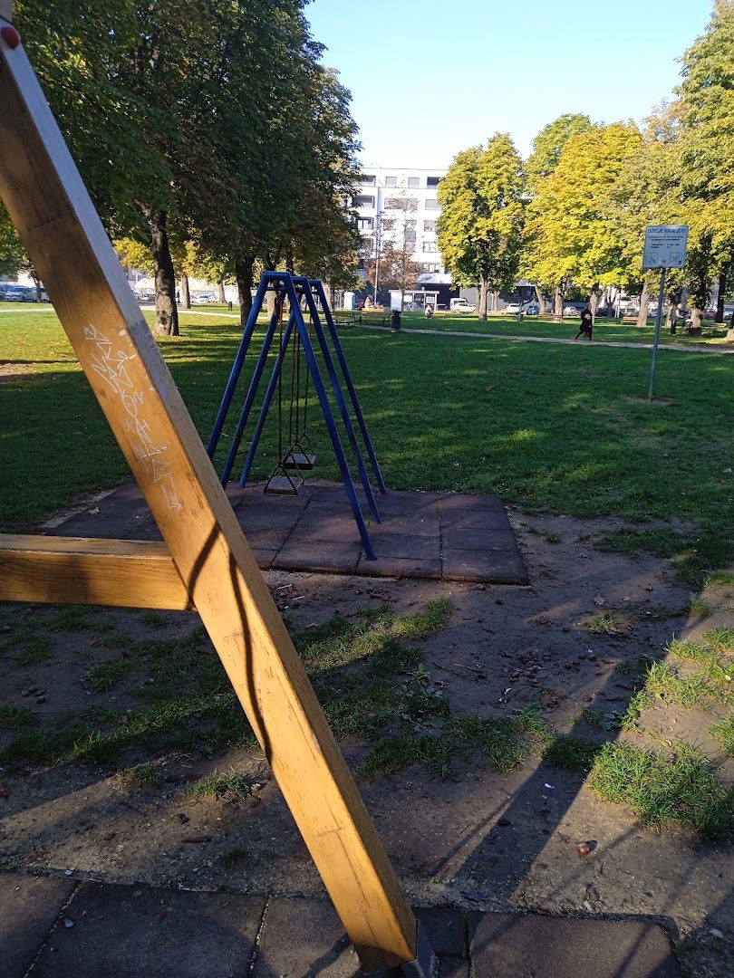 Dječje igraliste Trg Franje Tuđmana