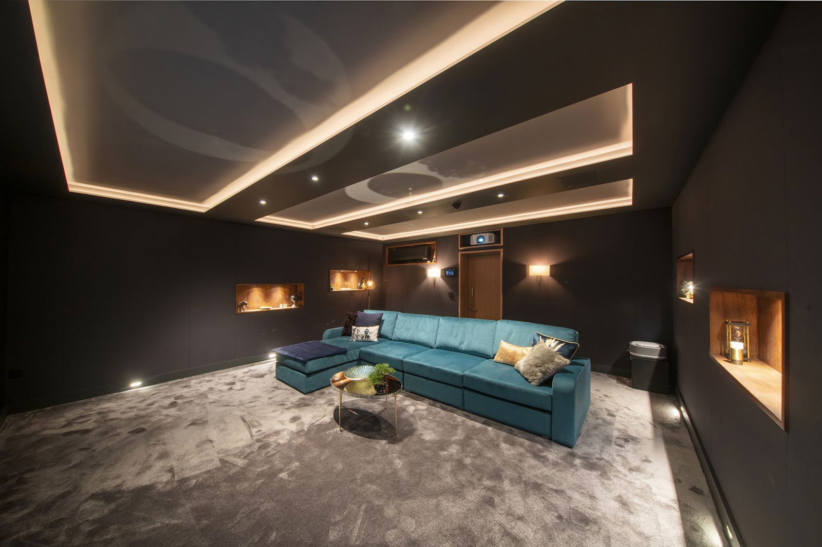 CHIL Home Cinema's | Smart Homes