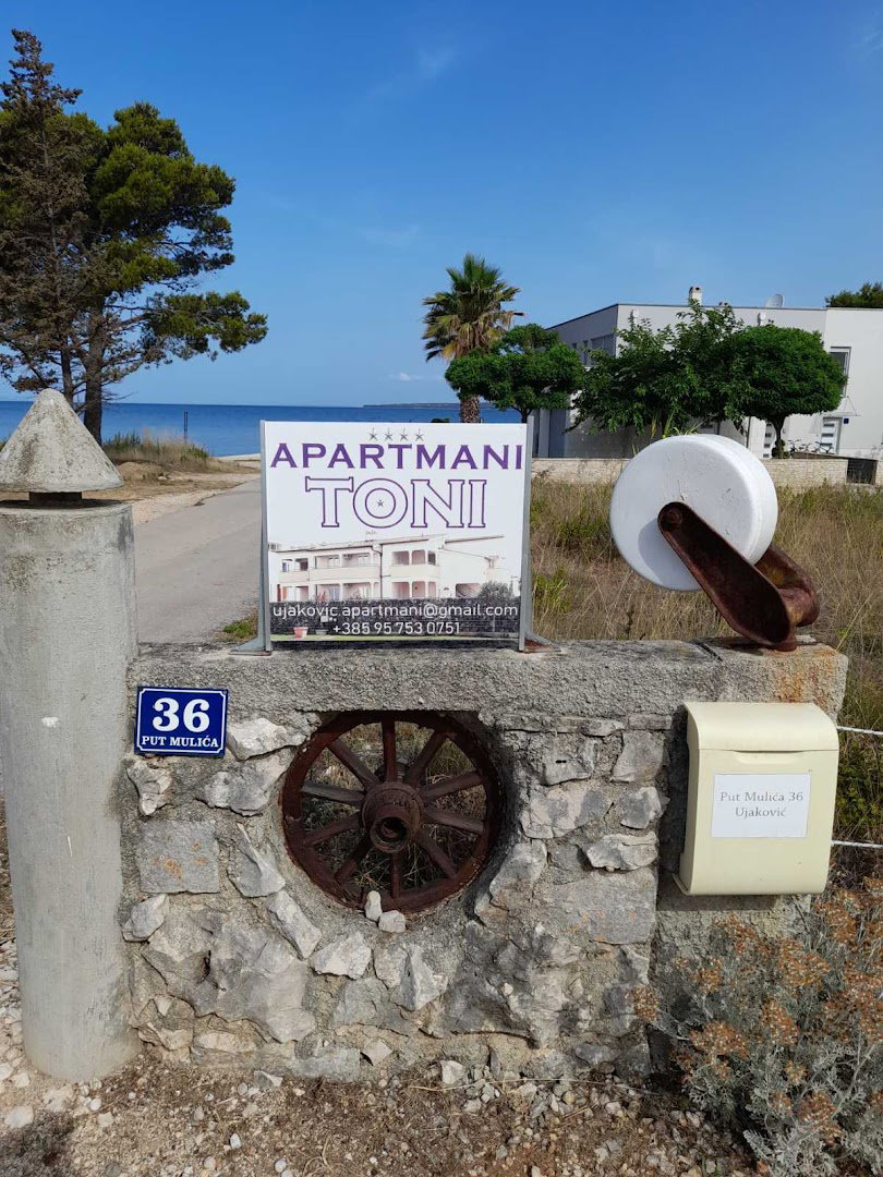 Apartmani Ujaković Privlaka (Toni)