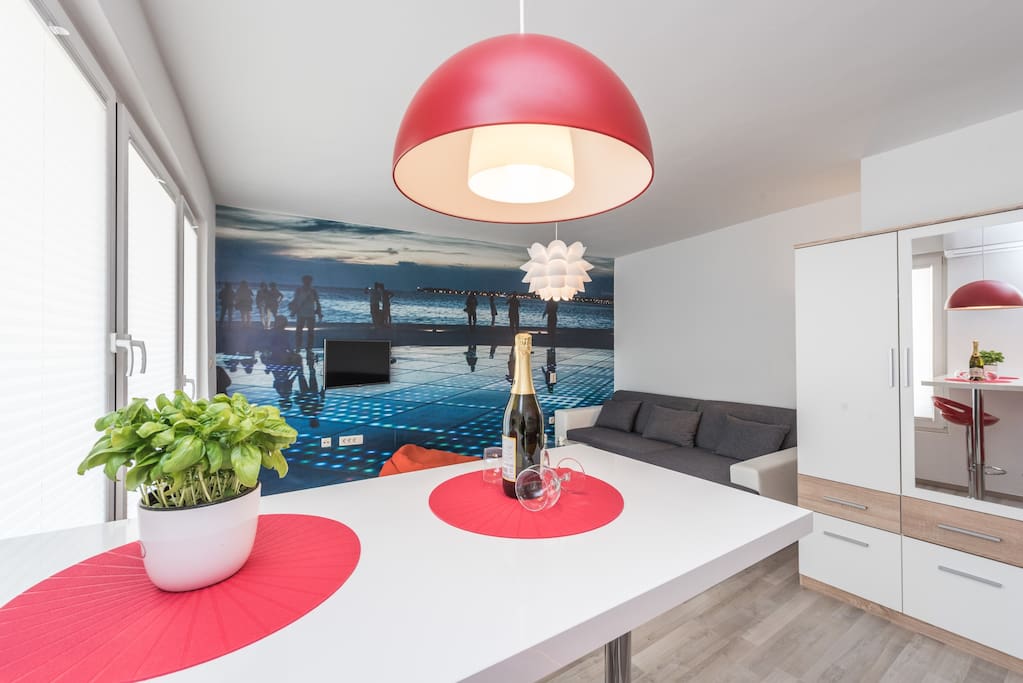 Funky Vibe studio apartment