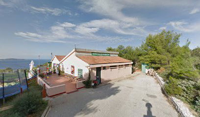 verlassene Tennisanlage