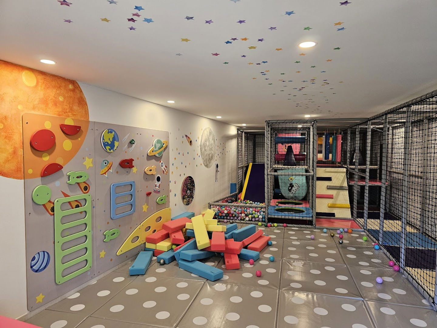 Mali svijet - rođendaonica i igraonica