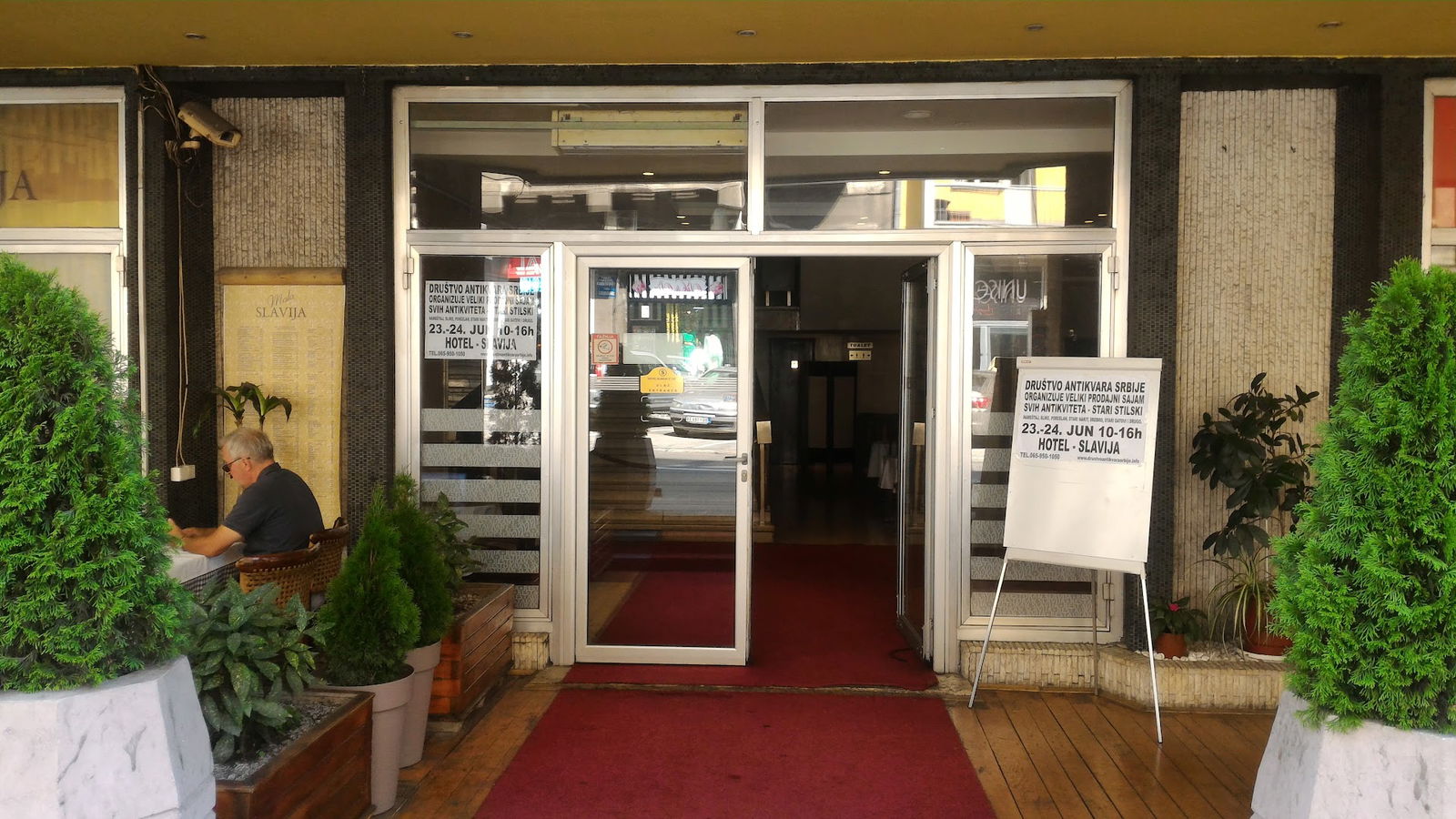 Restoran mala Slavija