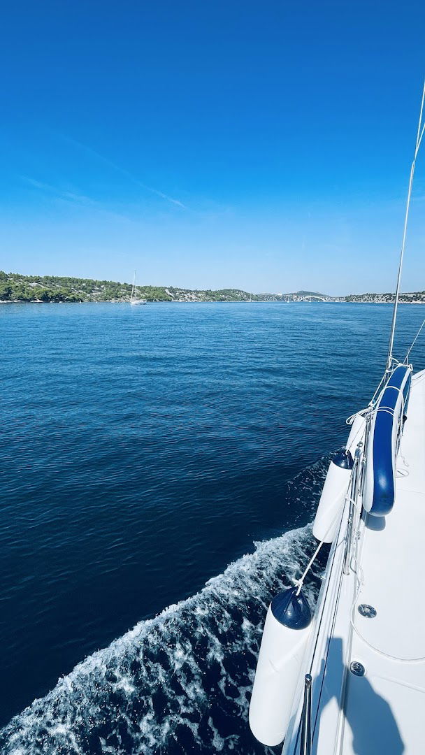 Mussel & Oyster Farm