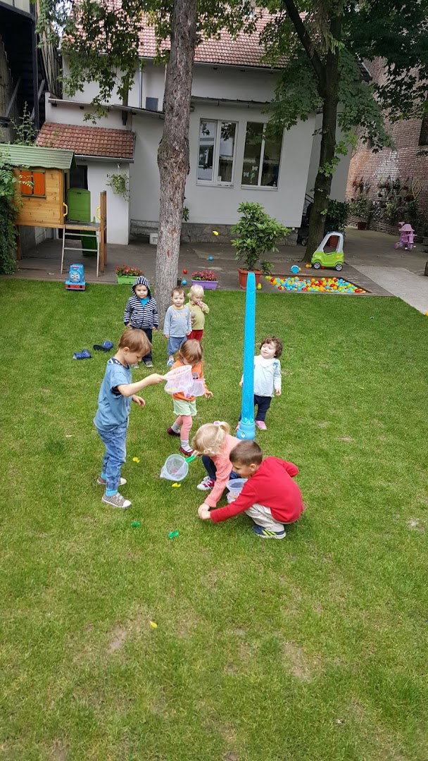 International Nursery Belgrade - "Little Dreams"