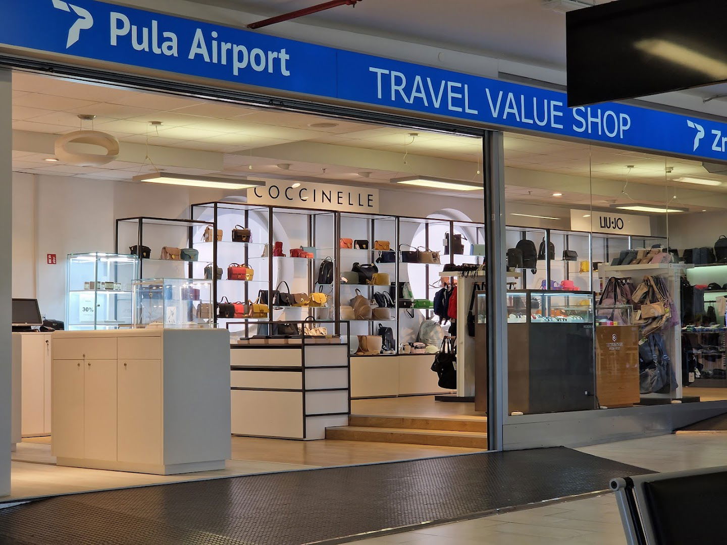 Pula Airport TRAVEL VALUE SHOP