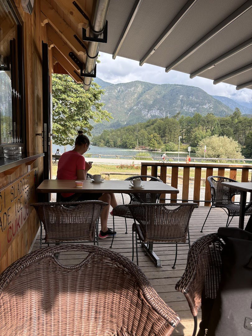 Kava bar pri Cukiju, Zurap Šabani s.p.