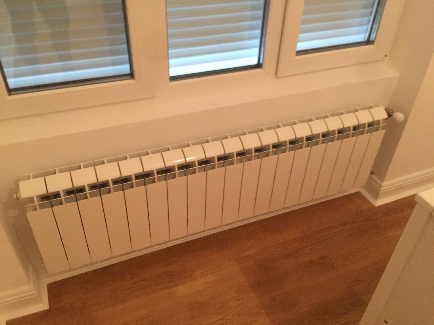 S Instalacije - grejanje, vodovod, kanalizacije i komplet adaptacije