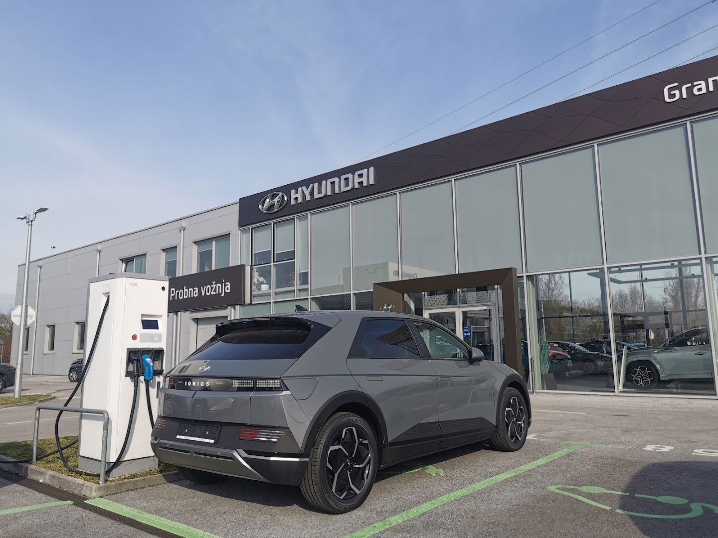 Grand Auto Jankomir (Ford i Hyundai – prodaja i servis; Infiniti - servis)