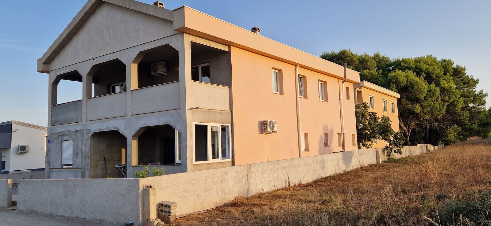 EUROKROM - KOVINOTOKARSKA RADIONICA - VL. BOŽO IVEKOVIĆ, RAVNO BREZJE 75A KUMROVEC