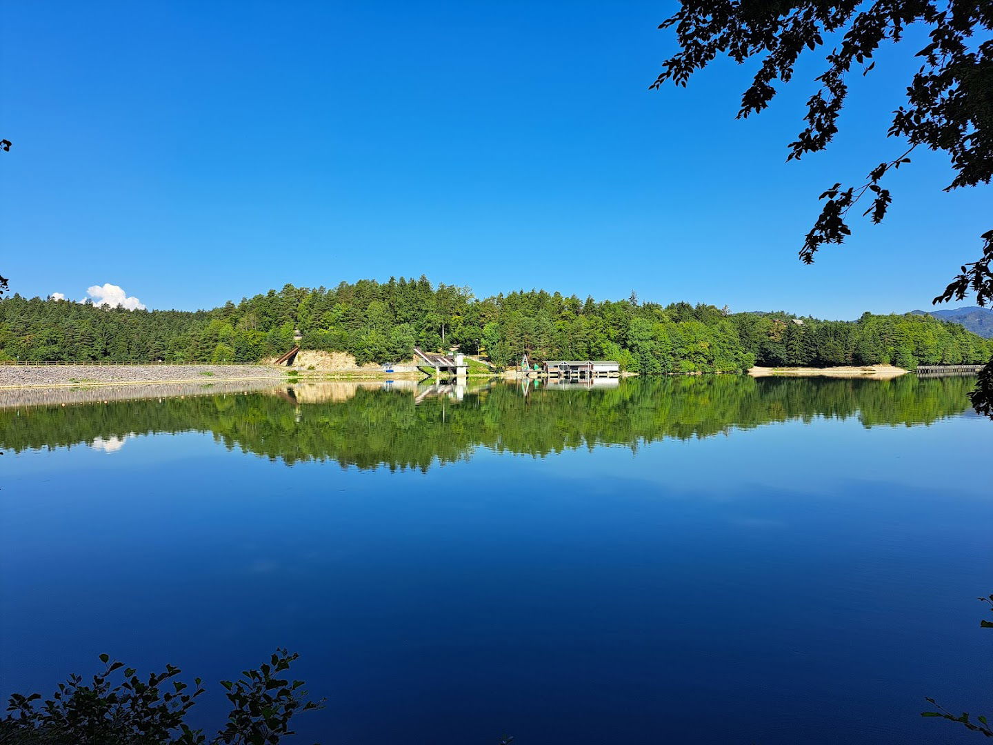 Sprehajalna pot okoli Šmartinskega jezera