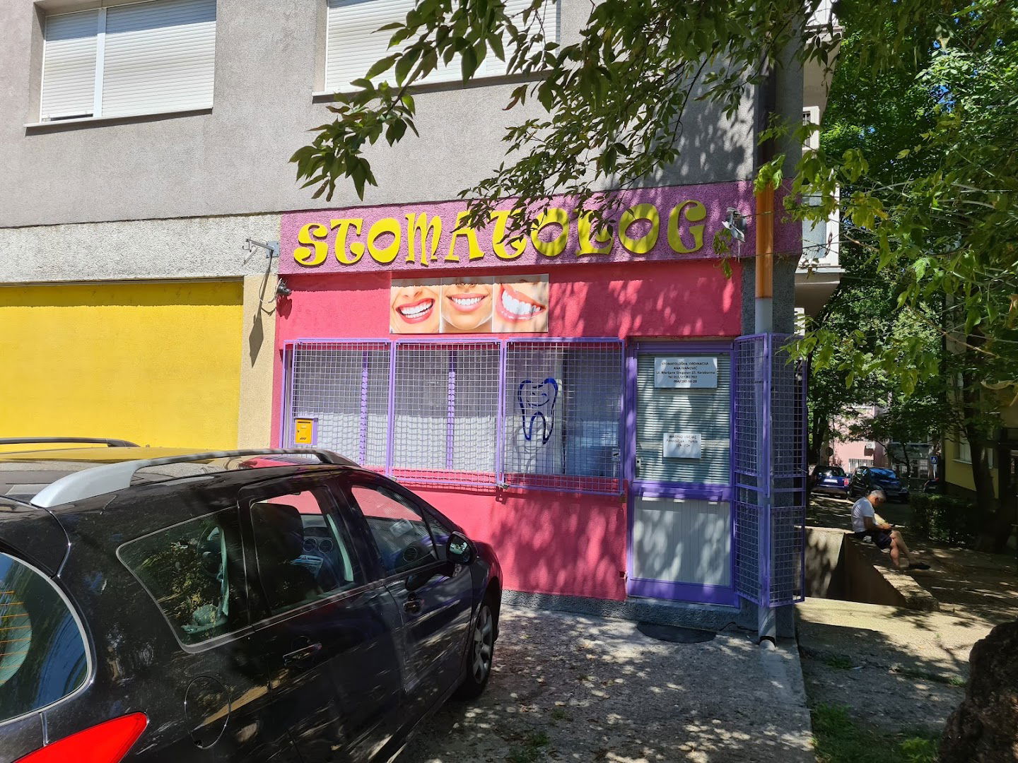 Stomatolog Ana Ivanović