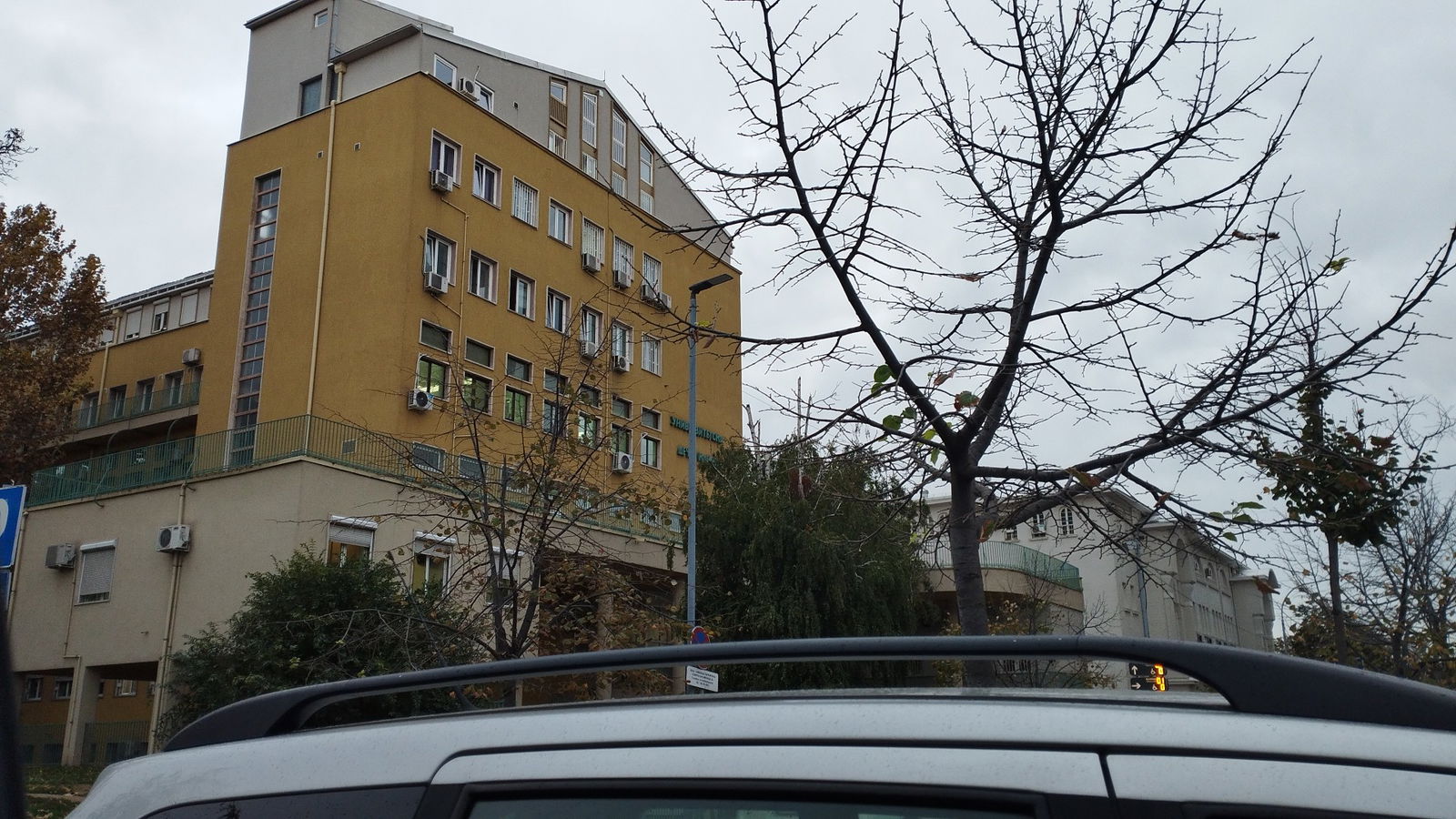 Trg Slavija /Tiršova/