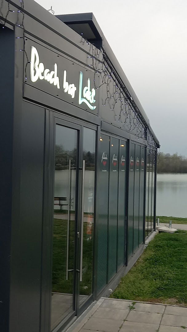 Beach bar Lake