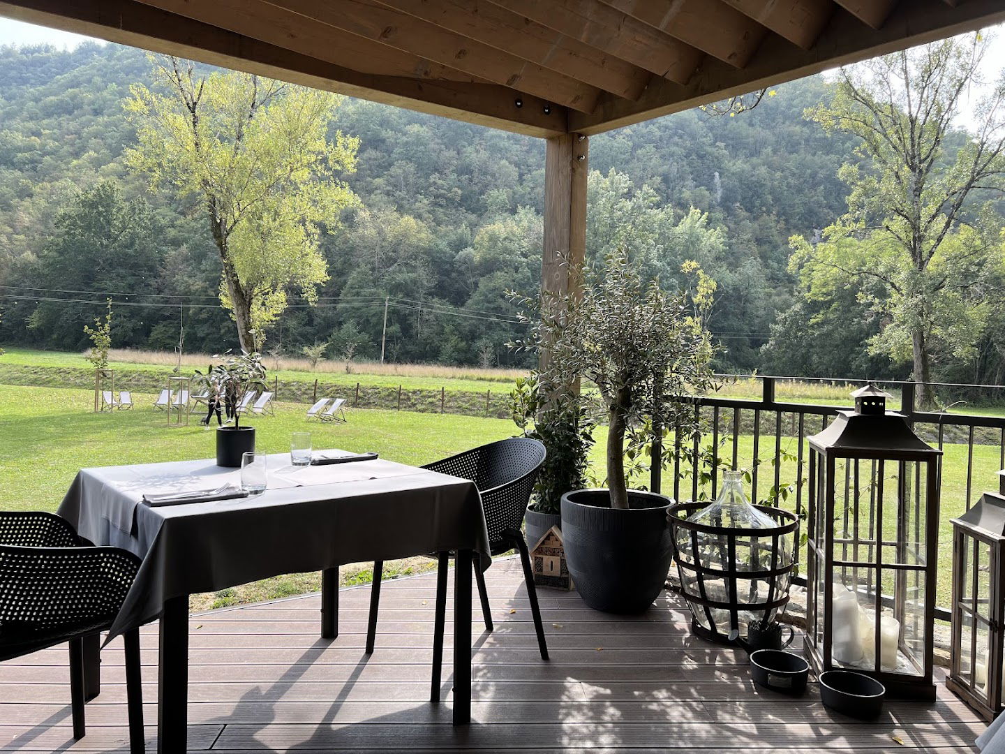 Old River Restaurant