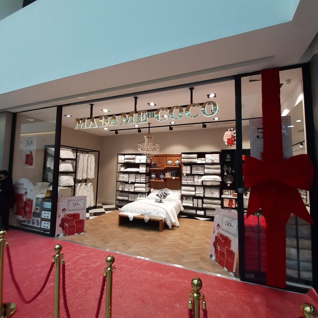 Madame Coco Usce Shopping Center