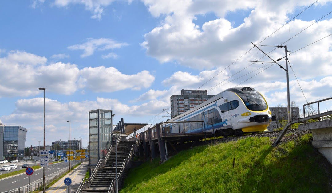 Željezničko stajalište Karlovac centar