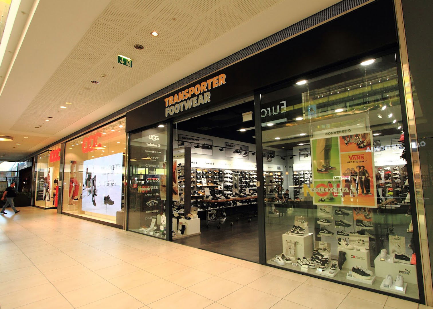 Transporter Footwear