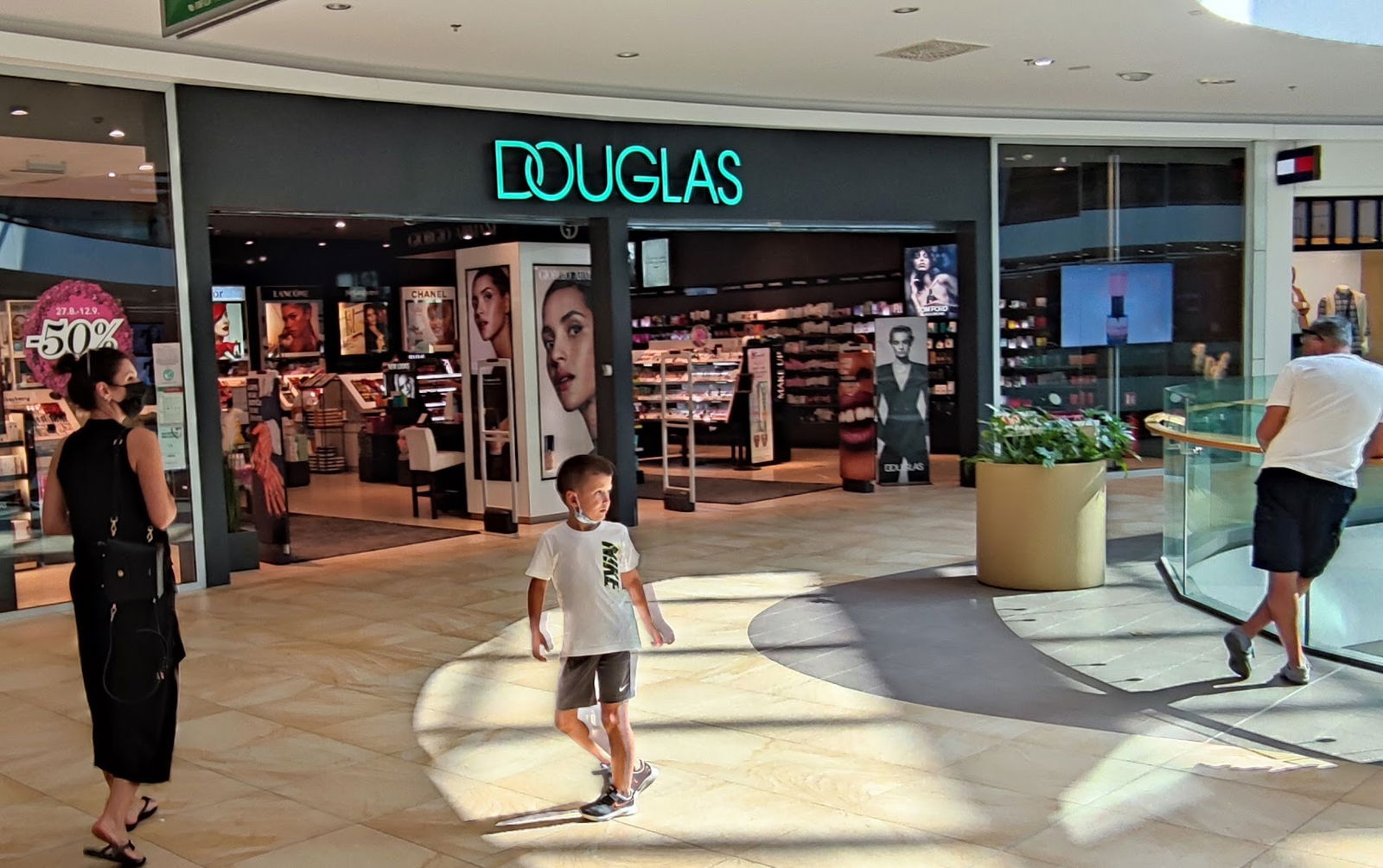 Douglas parfumerija Mall of Split