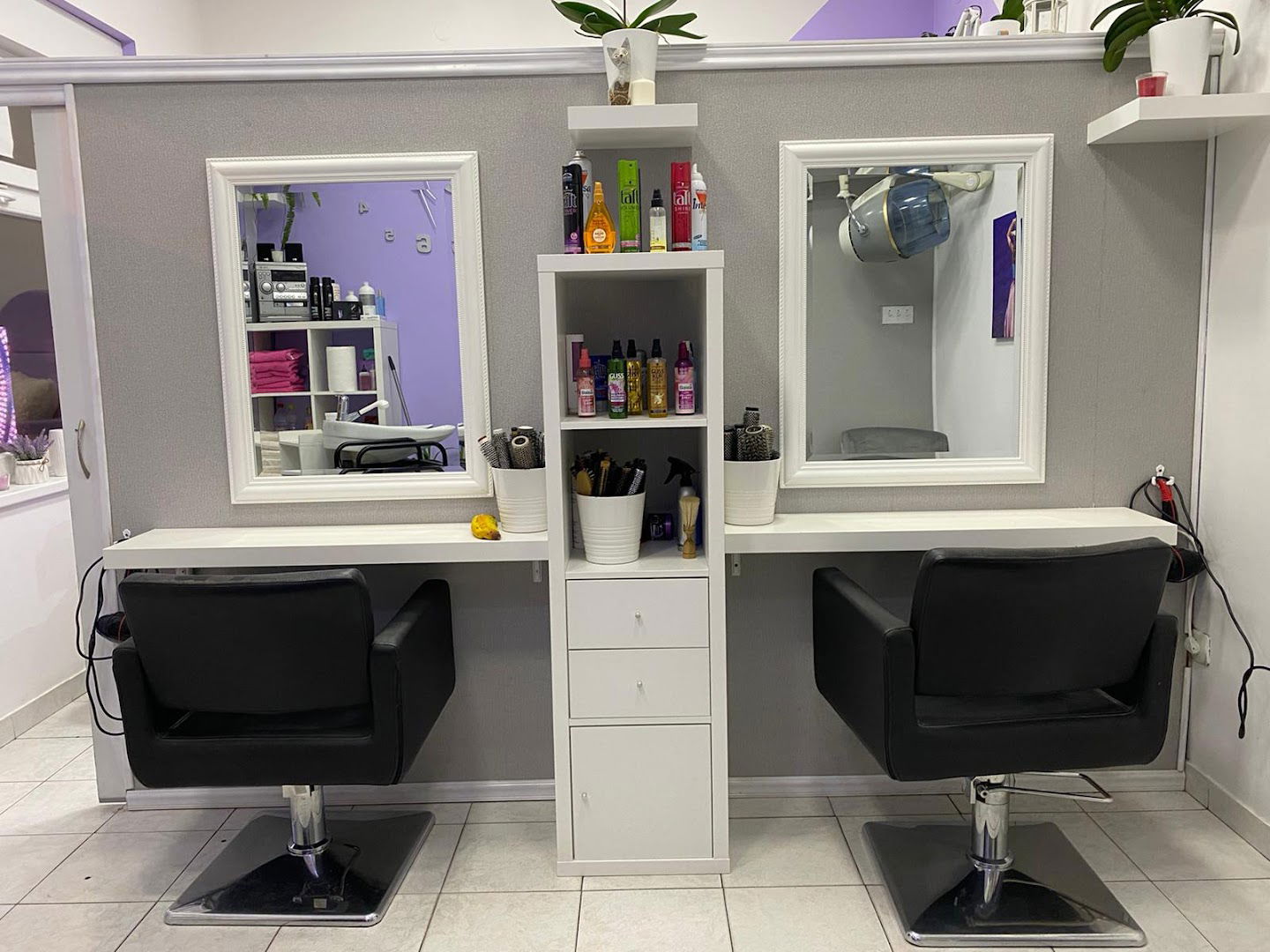 Zenski Frizerski salon MACA