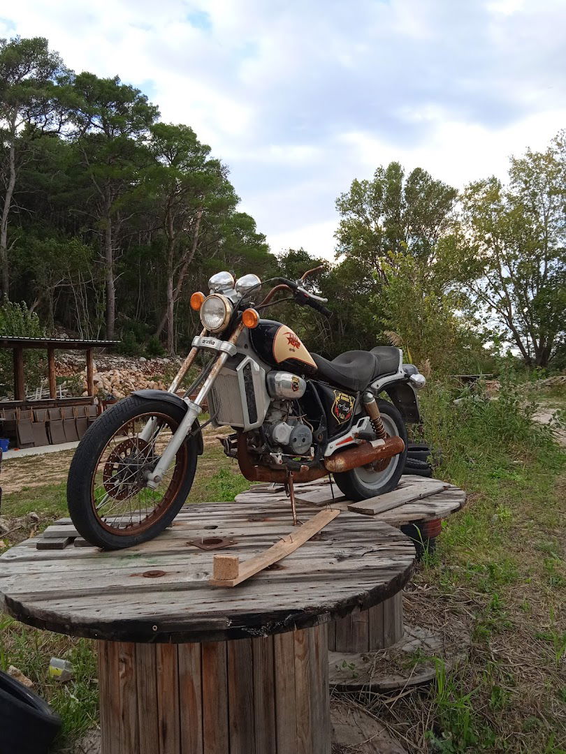 Club house Pidoka-Kampor