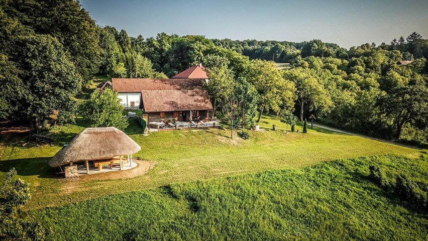 OPG Stjepan Šalamon - Ruralna kuća za odmor "Zagorska hiža Cecilija"