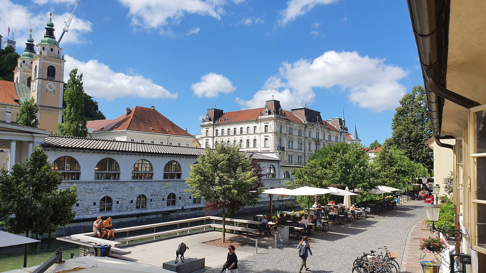 PETKOVŠEK Bar, Rooms & Apartments