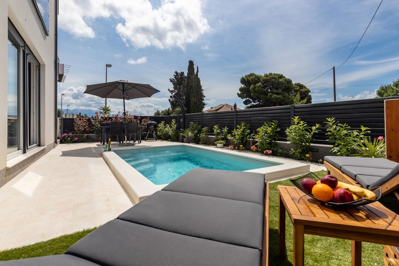 Apartment Sky with pool