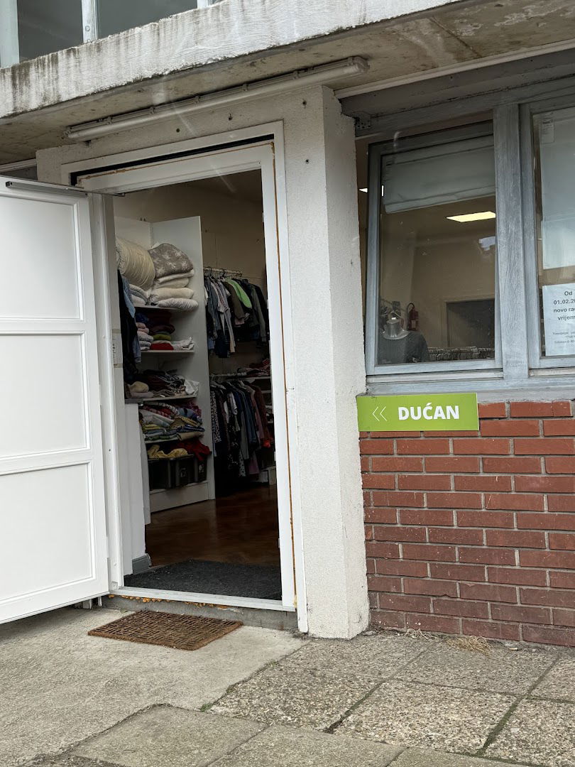 Socijalna zadruga Humana Nova