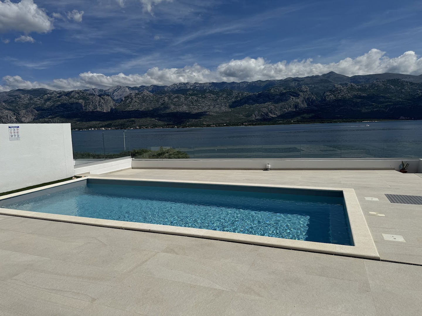 Luxury Beach Apartment Adria