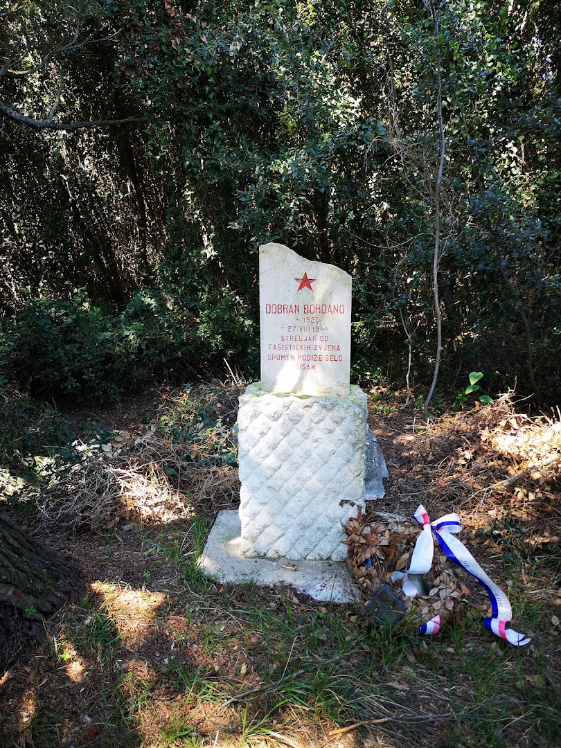 Monument to a fallen fighter Giordano Dobran