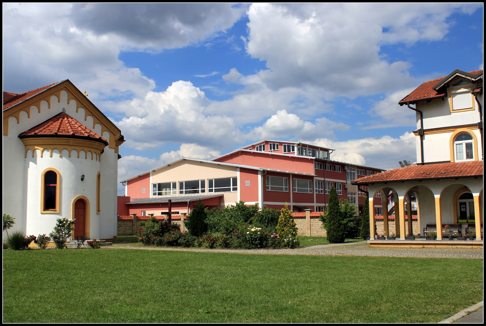 Издвојено одељење /ОШ "Бранко Радичевић"/