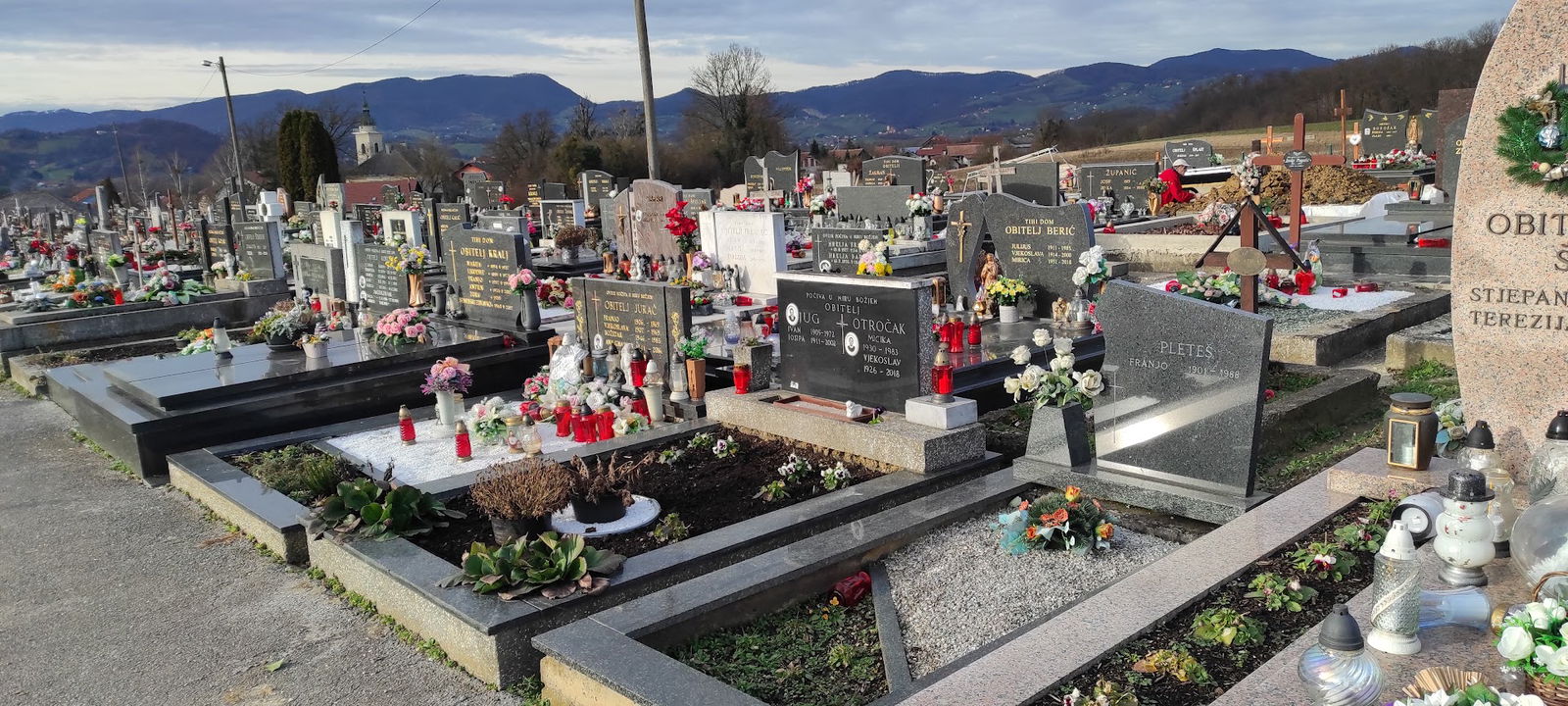 Kraljevec na Sutli cemetery