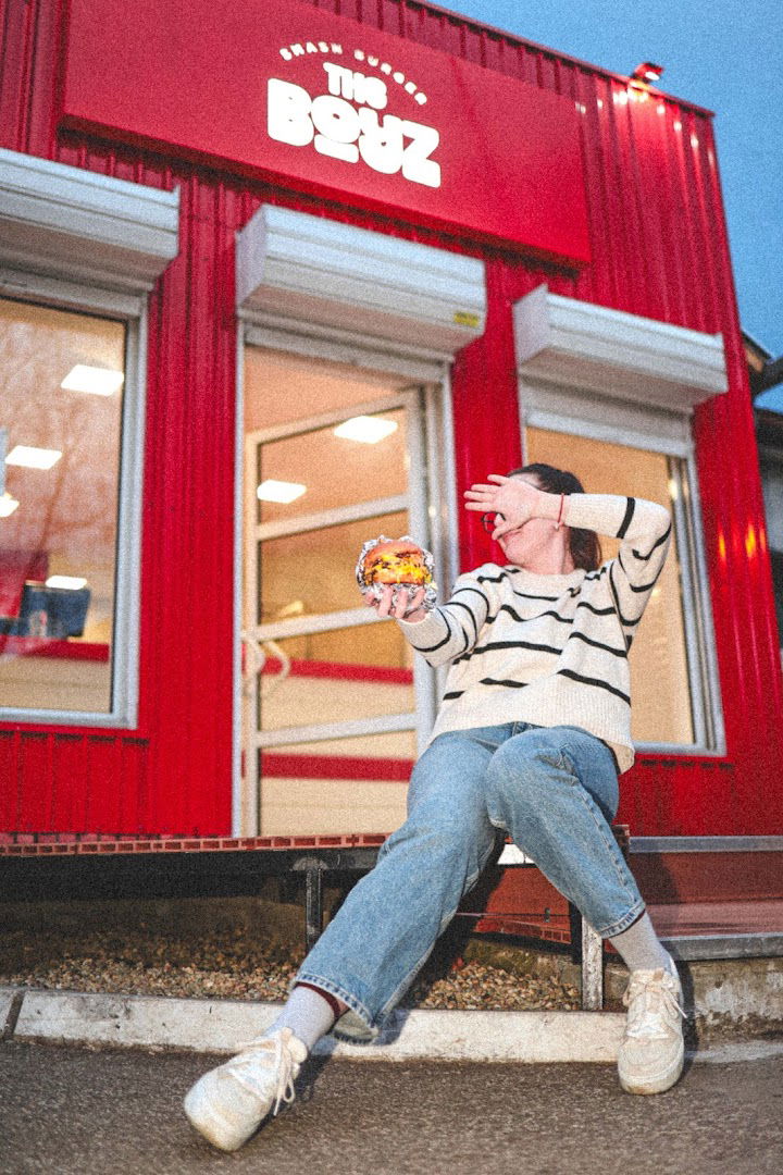 THE BOYZ SMASH BURGER