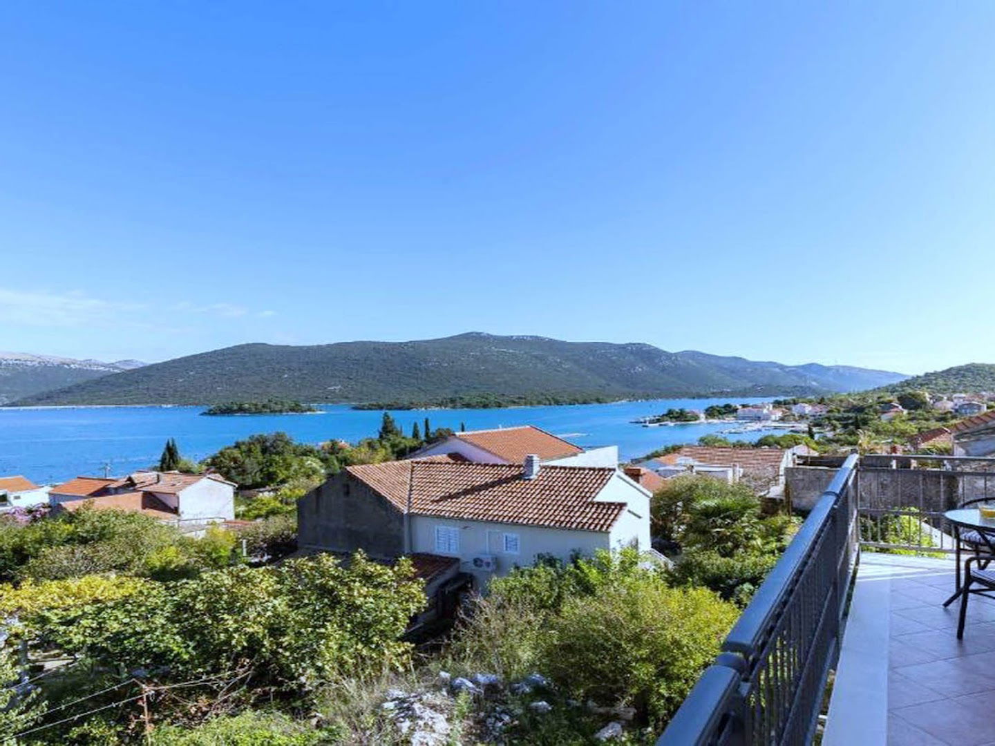 Apartments Memuni?, Ston