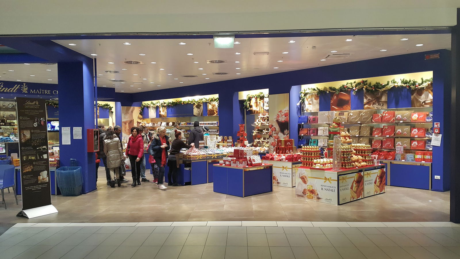 Lindt Chocolate Shop Centro Commerciale Tiare Shopping Villesse