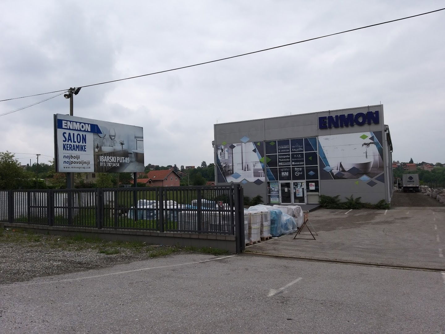 Enmon Ibarski put - skladišni salon pločica i opreme za kupatilo Beograd