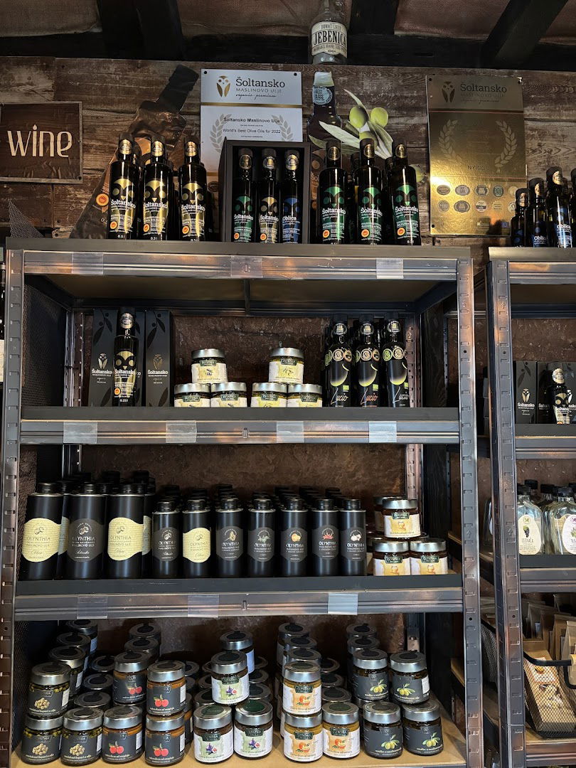 Ancora liquore store and domestic products