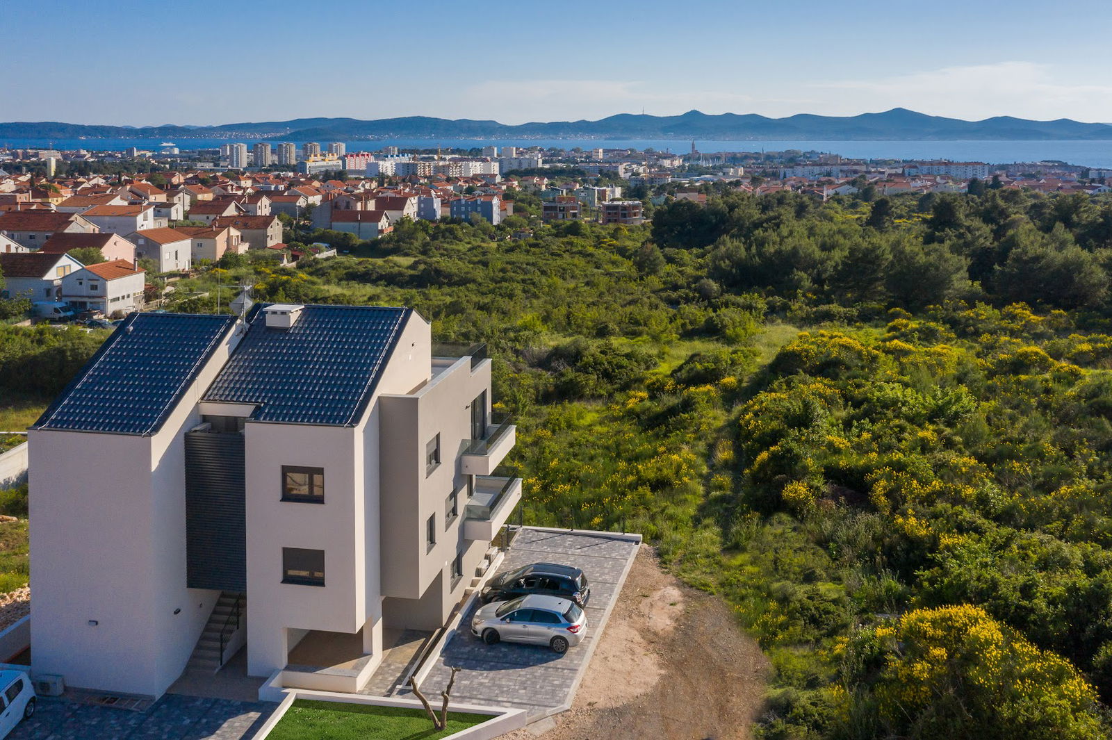 UNIQUE LUXURY APARTMENT MILA WITH SEA VIEW Zadar