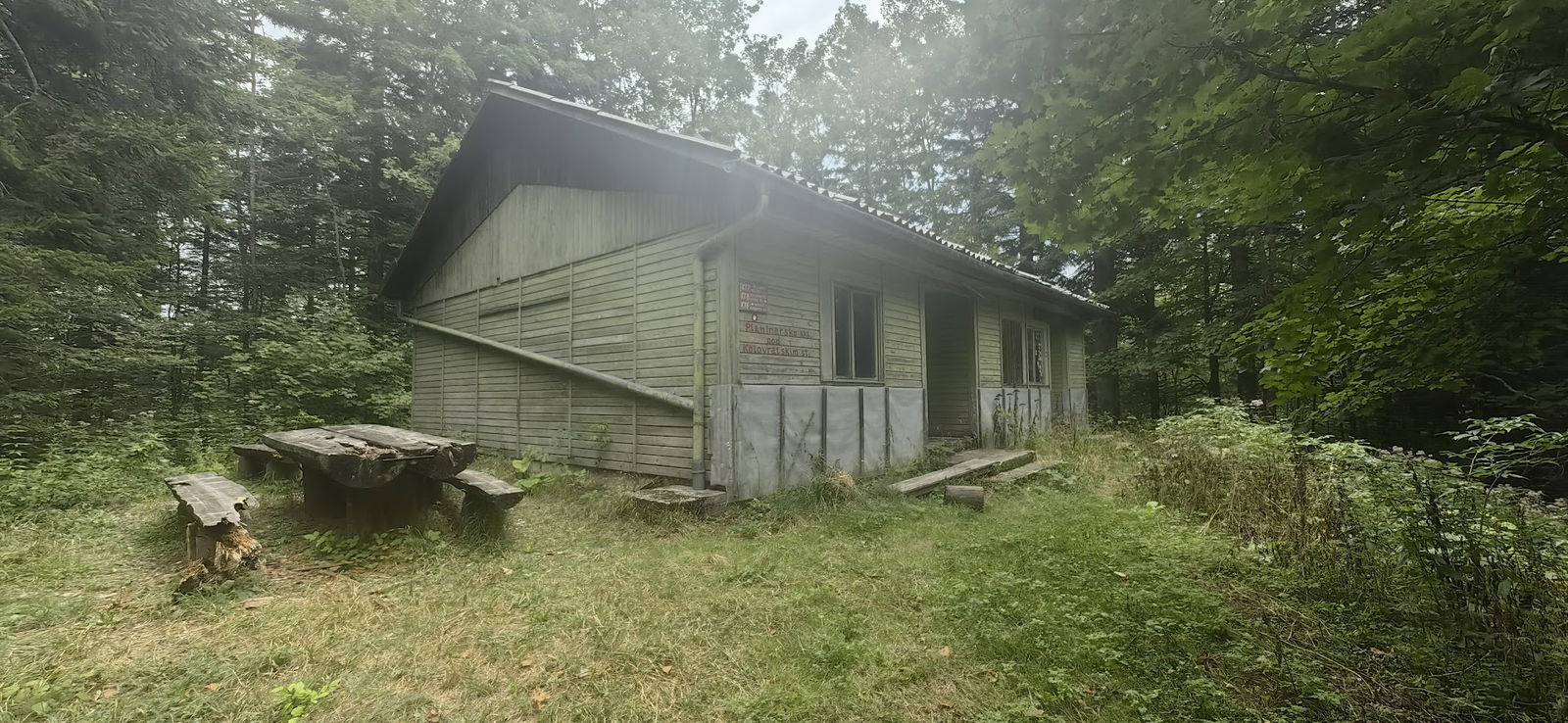 Duliba - Planinarsko sklonište pod Kolovratskim stijenama