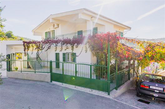 Apartments Nediljka - Dolac, Primošten