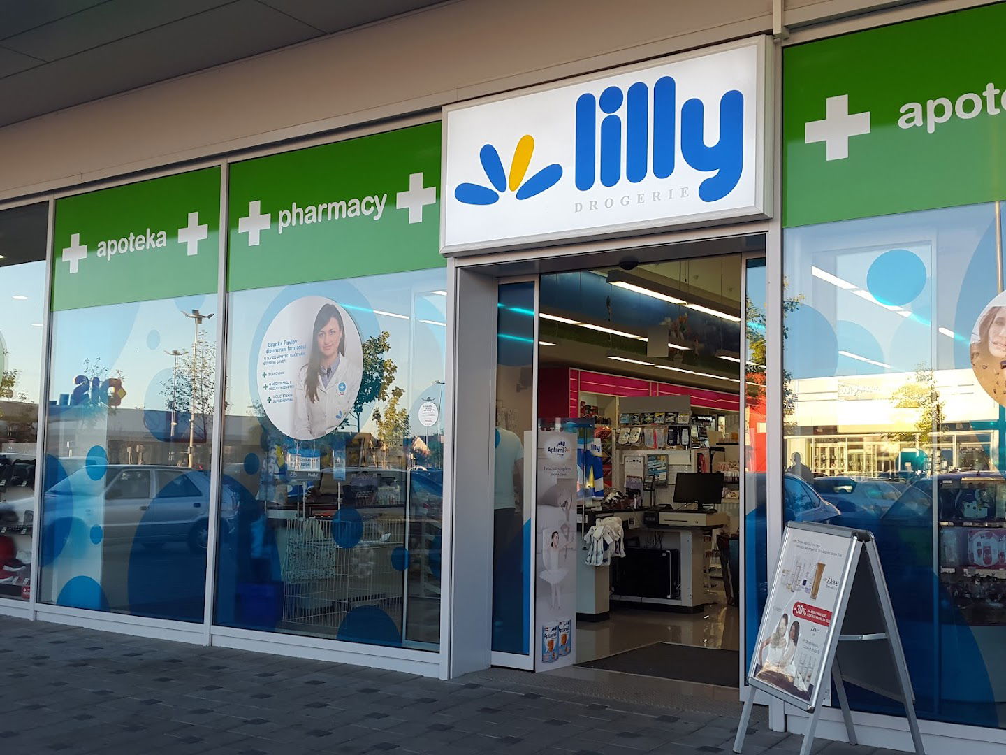 Lilly Drogerie - Apoteka 140