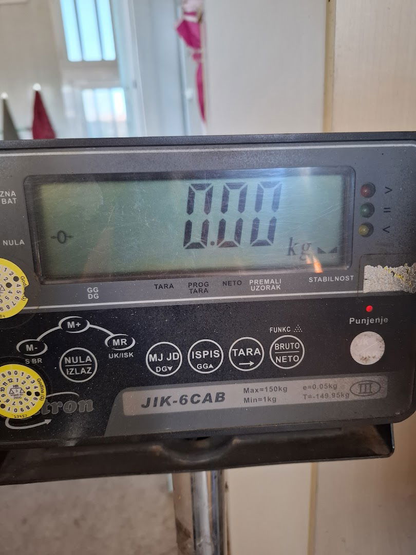 POPRAVAK UREDSKE OPREME, VAGA I TAHOGRAFA P R E C I Z VLASNIK PERO TOŠIĆ METKOVIĆ, S RADIĆA 66