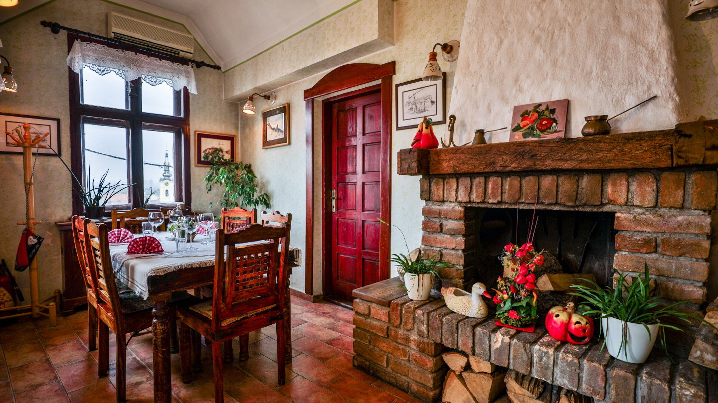 Etno kuća Tri Kuma Debela