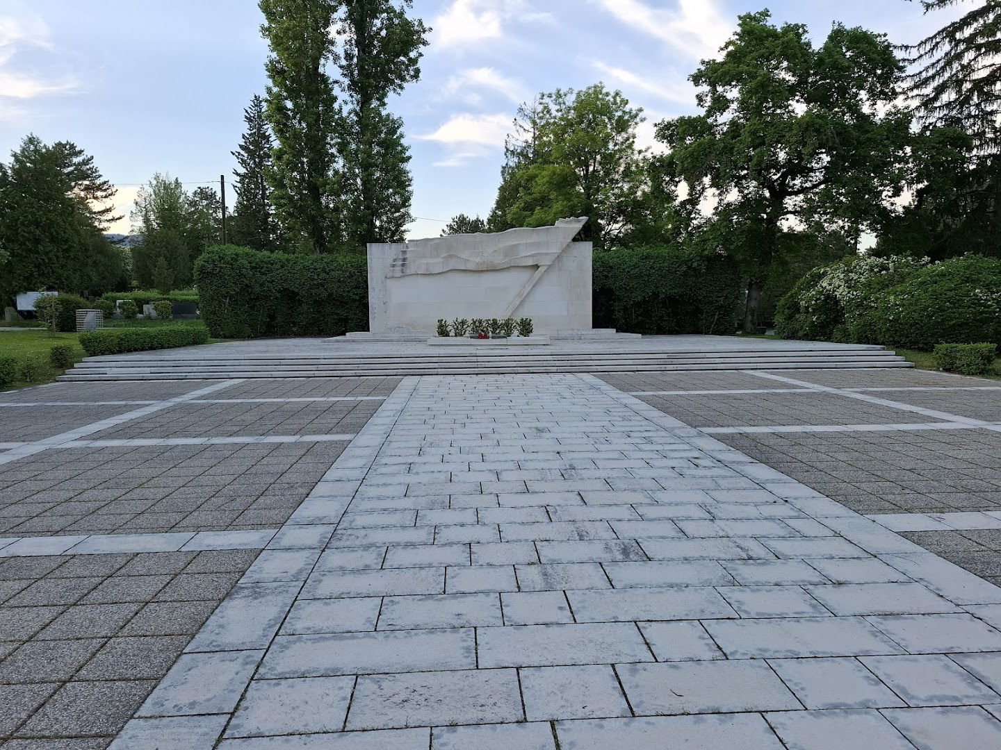 Tomb of the People's Heroes
