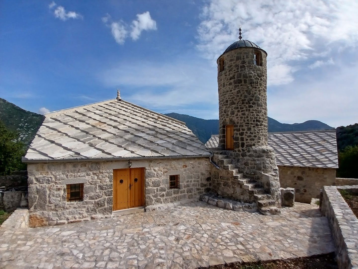 Džamija Muje Kotezlije