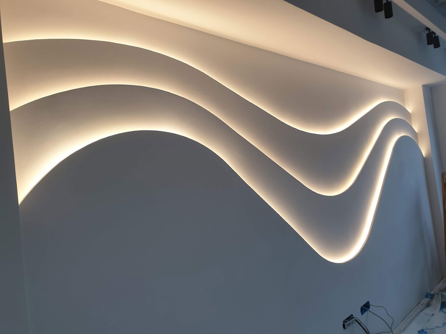 ELECTRO WAVE PLUS - elektroinstalacije