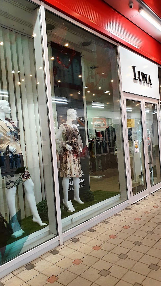 LUNA concept store modna kuca